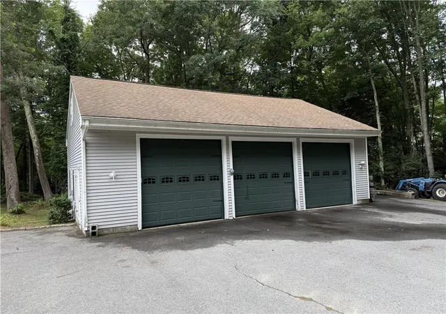 Homes for sale in Glocester, RI | 34 Angel Rd, Glocester, RI 02814 | MLS# 1416834