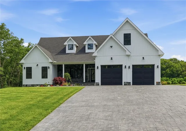 3rd image of 1264 Central Ave, Johnston, RI 02919 | MLS# 1416990