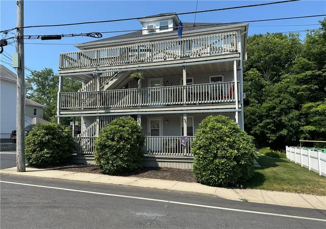 Homes for sale in West Warwick, RI | 28 Bridge St, West Warwick, RI 02893 | MLS# 1416709