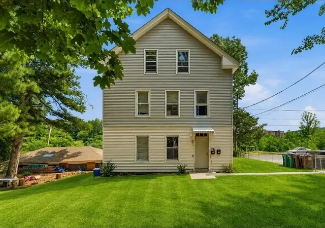 4th image of 266 First Ave, Woonsocket, RI 02895 | MLS# 1417024