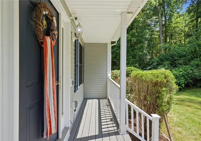 Homes for sale in Coventry, RI | 859 Knotty Oak Rd, Coventry, RI 02816 | MLS# 1417018