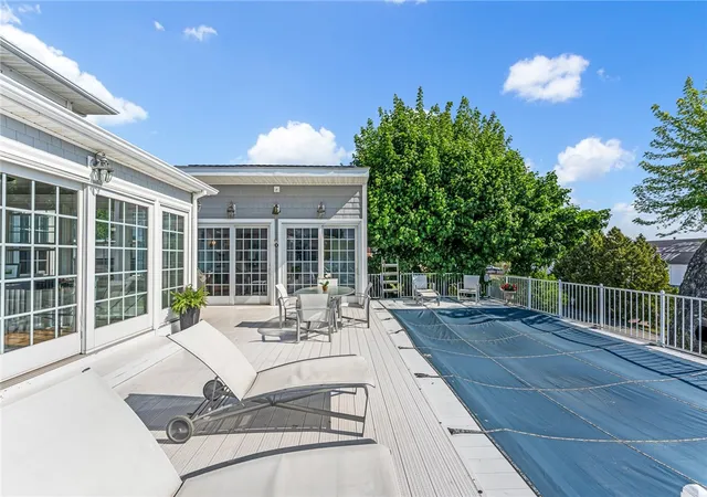 4th image of 8 Rushton Dr, Cranston, RI 02905 | MLS# 1416697