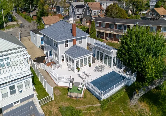 5th image of 8 Rushton Dr, Cranston, RI 02905 | MLS# 1416697