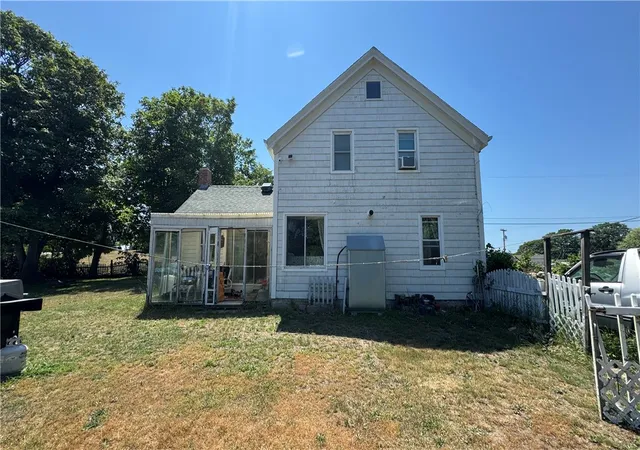 2nd image of 526 Connecticut Ave, Block Island, RI 02807 | MLS# 1417009