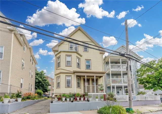 31st image of 264 Douglas Ave, Providence, RI 02908 | MLS# 1417029