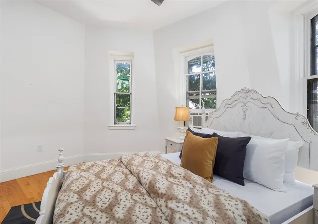 Homes for sale in Providence, RI | 43 Chapin Ave #4, Providence, RI 02909 | MLS# 1417051