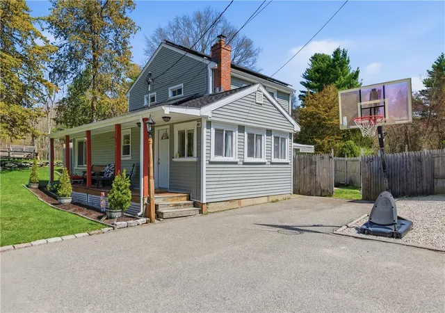 3rd image of 48 Overlea Rd, North Smithfield, RI 02896 | MLS# 1417079