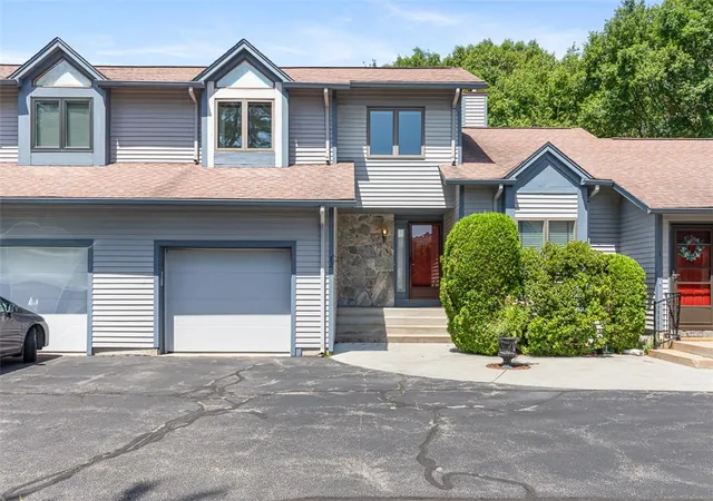 1st image of 8 Acorn Ct #E2, South Kingstown, RI 02879 | MLS# 1417033