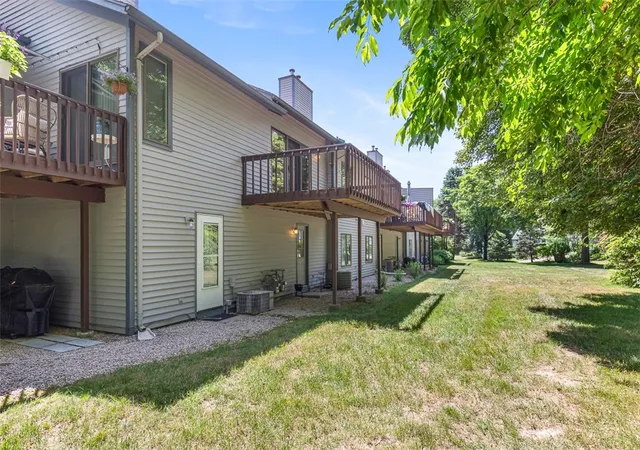 49th image of 8 Acorn Ct #E2, South Kingstown, RI 02879 | MLS# 1417033