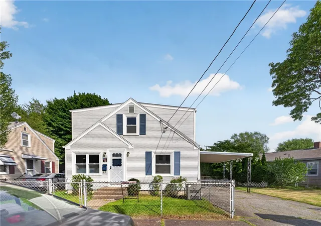 Homes for sale in Pawtucket, RI | 28 Hazard St, Pawtucket, RI 02860 | MLS# 1417108