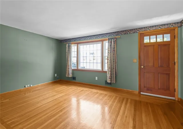 Photo 4 of Sale Pending at 48 Lakeside Dr, Smithfield, RI 02917 | MLS# 1417106 | Listing updated on 2026-08-19