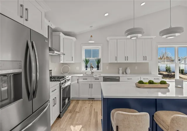 4th image of 700 Sandy Ln #9, Warwick, RI 02889 | MLS# 1417119