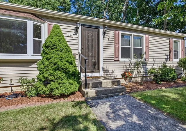 37th image of 132 Potowomut Rd, Warwick, RI 02818 | MLS# 1417132