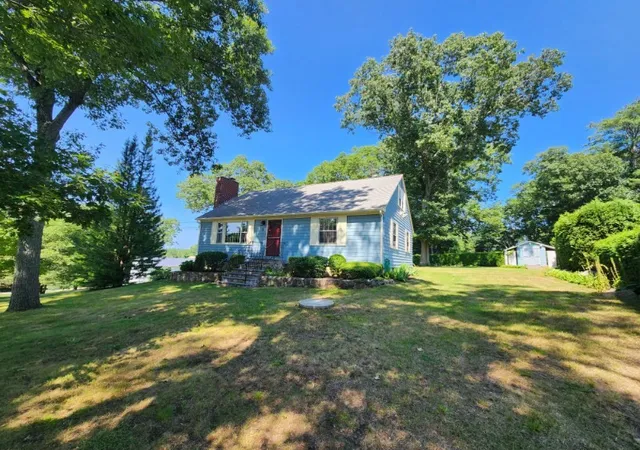 2nd image of 4 Patricia Ave, North Smithfield, RI 02896 | MLS# 1417151