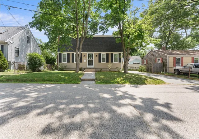 2nd image of 21 Bailey St, East Providence, RI 02916 | MLS# 1417155