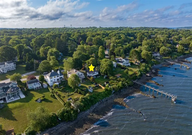 Homes for sale in Jamestown, RI | 213 Seaside Dr, Jamestown, RI 02835 | MLS# 1416828