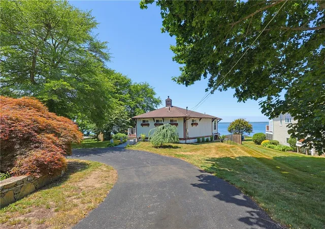 Photo 4 of Sale Pending at 213 Seaside Dr, Jamestown, RI 02835 | MLS# 1416828 | Listing updated on 2026-08-03