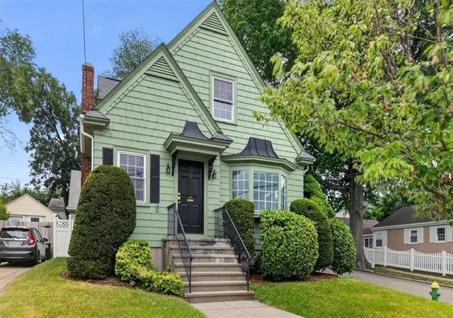 Homes for sale in Providence, RI | 269 Nelson St, Providence, RI 02908 | MLS# 1417158