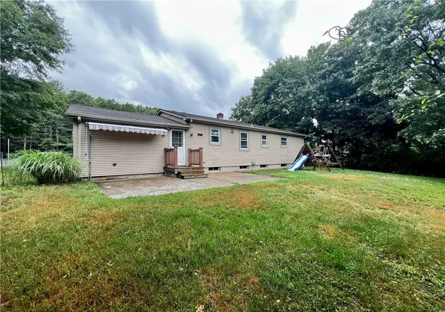 4th image of 426 Arnold Rd, Coventry, RI 02816 | MLS# 1416943