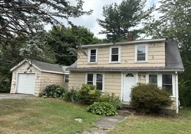 Photo 1 of Single family home for sale at 2 Barden Ln, Warren, RI 02885 | MLS# 1417212 | Listing updated on 2026-08-19