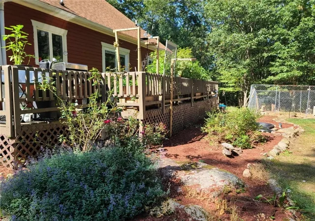 Homes for sale in Coventry, RI | 522 Williams Crossing Rd, Coventry, RI 02816 | MLS# 1417163