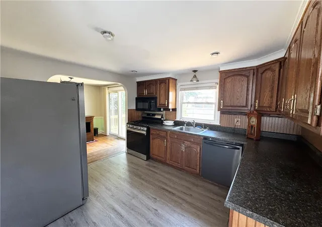 Homes for sale in Lincoln, RI | 23 Edendale Dr, Lincoln, RI 02865 | MLS# 1416088