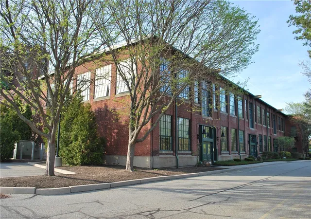 14th image of 180 Allen St #104, Woonsocket, RI 02895 | MLS# 1417248
