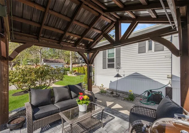 4th image of 33 Foxtrot Dr, Charlestown, RI 02813 | MLS# 1417254
