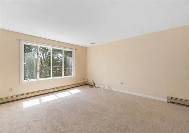 Homes for sale in Middletown, RI | 94 Ridgewood Rd, Middletown, RI 02842 | MLS# 1416475