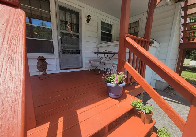 Homes for sale in Westerly, RI | 395 Bradford Rd, Westerly, RI 02808 | MLS# 1417260