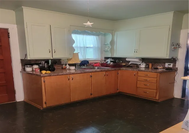 Homes for sale in Westerly, RI | 395 Bradford Rd, Westerly, RI 02808 | MLS# 1417260