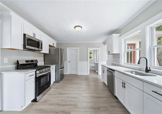 3rd image of 430 Cumberland Hill Rd, Woonsocket, RI 02895 | MLS# 1416893