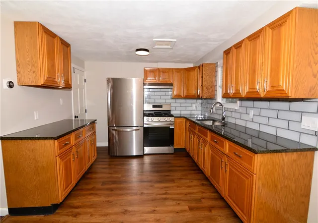 Homes for sale in North Kingstown, RI | 15 Saratoga Rd, North Kingstown, RI 02852 | MLS# 1417199