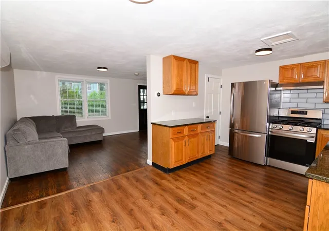 Homes for sale in North Kingstown, RI | 15 Saratoga Rd, North Kingstown, RI 02852 | MLS# 1417199