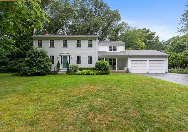 Homes for sale in Barrington, RI | 20 Terrace Dr, Barrington, RI 02806 | MLS# 1417116