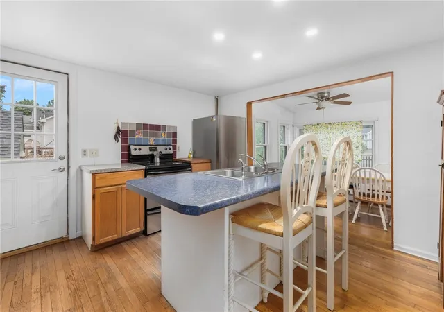 5th image of 73 Beech Ave, Cranston, RI 02910 | MLS# 1417086