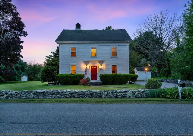Homes for sale in Portsmouth, RI | 279 Jepson Ln, Portsmouth, RI 02871 | MLS# 1417208