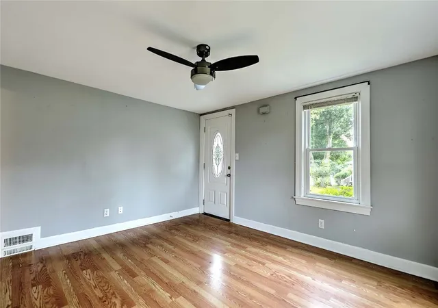 Homes for sale in Woonsocket, RI | 264 Phillips St, Woonsocket, RI 02895 | MLS# 1417102