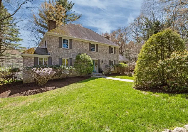 Homes for sale in East Greenwich, RI | 1340 Waterford Dr, East Greenwich, RI 02818 | MLS# 1417330
