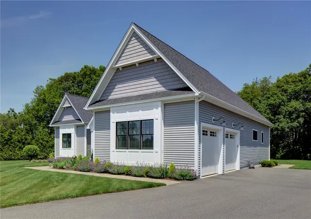 30th image of 42 Aubin St, Seekonk, MA 02771 | MLS# 1417366