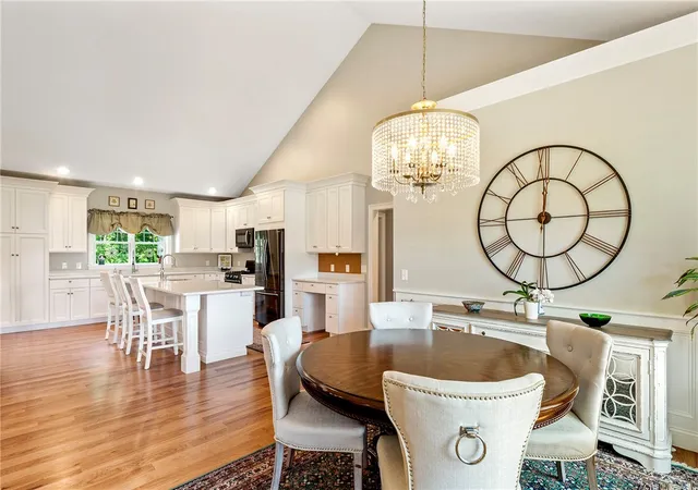 4th image of 42 Aubin St, Seekonk, MA 02771 | MLS# 1417366