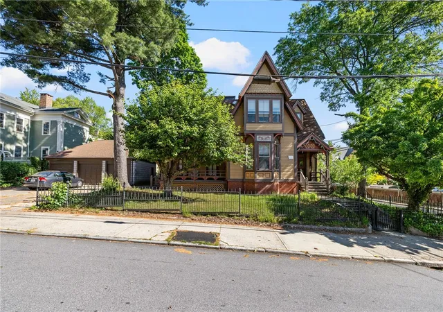 1st image of 118 Williams St, Providence, RI 02906 | MLS# 1417370
