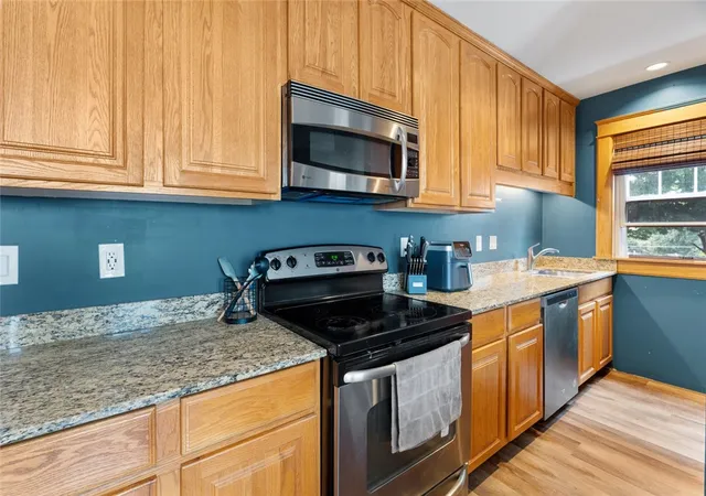 5th image of 78 Rhode Island Ave, Pawtucket, RI 02860 | MLS# 1417363