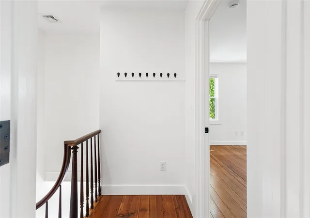 5th image of 128 Sheldon St, Providence, RI 02906 | MLS# 1417387