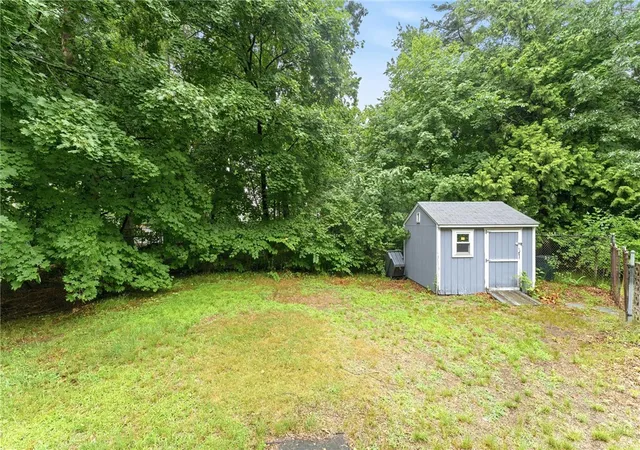 24th image of 41 Shirley St, Warwick, RI 02888 | MLS# 1417028