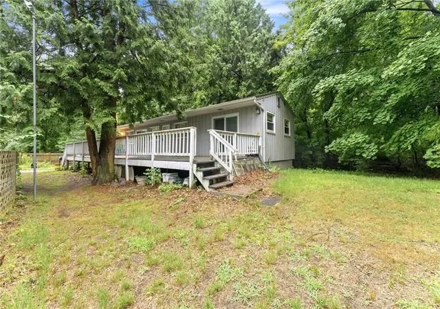 2nd image of 41 Shirley St, Warwick, RI 02888 | MLS# 1417028