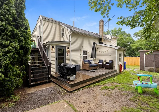 Homes for sale in West Warwick, RI | 64 Tiogue Ave, West Warwick, RI 02893 | MLS# 1417364