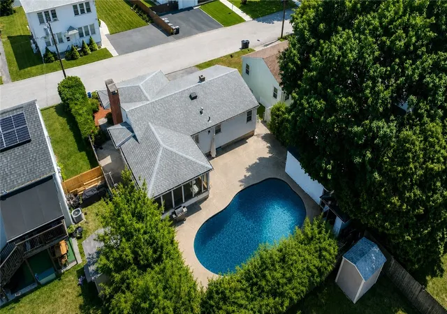 Photo 3 of Sale Pending at 8 Flanders St, Johnston, RI 02919 | MLS# 1417416 | Listing updated on 2026-08-03