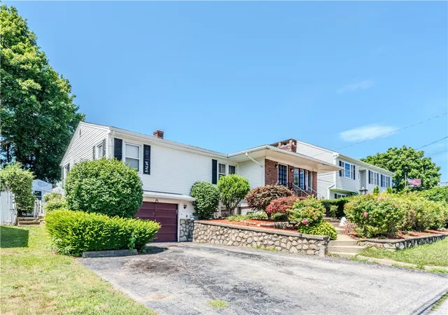 Photo 3 of Sale Pending at 8 Flanders St, Johnston, RI 02919 | MLS# 1417416 | Listing updated on 2026-08-03