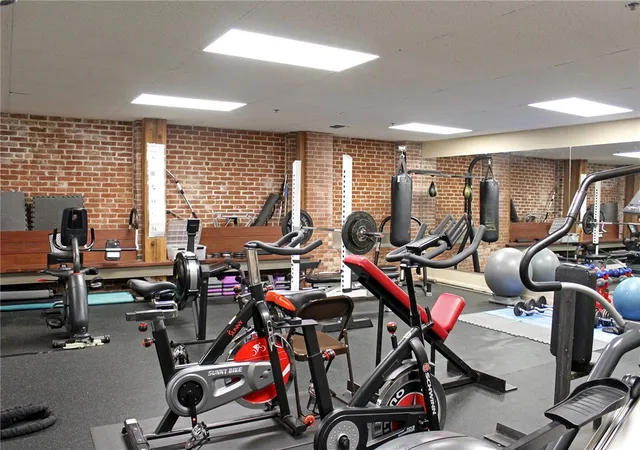 Homes for sale in Lincoln, RI | 2 School St #105, Lincoln, RI 02802 | MLS# 1417331